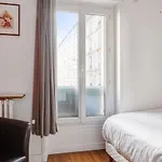 Typical And Charming Flat 5 Min To Montmartre In Paris - Welkeys