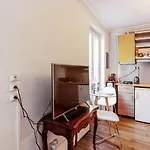 Typical And Charming Flat 5 Min To Montmartre In Paris - Welkeys